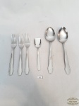Lote de 6 Talheres Diversos em Inox Hercules. Medidas 3 garfos sobremesa 16 cm ; 2 colher de Sopa 19 cm e 1 Colher Açucar 13 cm.