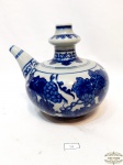 Bule Decorativo Porcelana Hollandesa Delft Azul e Branco, padrao borrao. Medida 18 cm altura x 2,5 cm diametro