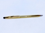 CROSS USA - Bela caneta rollerball, corpo e guarnições em metal espessurado a ouro 12 k Gold Filled . Cross , USA meados do século XX . Excelente estado de conservação , possui gravação . não aparenta uso .