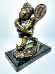 INOS CORRADIN com certificado - '' TENISTA '' Rara escultura em bronze de excelente fundição com base granito . Assinado Inos em perfeito estado de conservação . mede 22 x 19 x 10 . Acompanha certificado de autenticidade emitido pelo artista e registrado em cartório . artista premiado e catalogado .