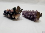 Jogo de 2 cachos de uva decorativo em pedras. Medindo 15,5cm de comprimento.