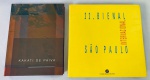 Dois livros, sendo: Kakati de Paiva, constando 329 páginas; e 22ª Bienal São Paulo Internacional, contando 435 páginas.