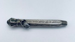Antigo porta lápis em prata, contrastada, em excelente estado, com argola para ser colocada em cordão.