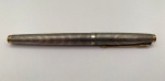 Caneta tinteiro Parker 75, em prata, pena em ouro, em perfeito estado. Necessitando apenas de conversor ou cartucho de recarga.