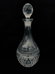 Linda Licoreira em demi cristal lapidado. Med. 34 cm.