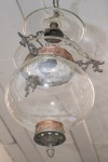 LUSTRE - Lustre globo em cristal incolor, liso, completo, (Necessita refazer parte elétrica) aprox. 30 x 22 cm.
