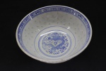 PORCELANA ORIENTAL - Bowl em porcelana chinesa 'Grão de Arroz". Med. 7x15 cm.