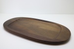 DIVERSOS - Bandeja oval em madeira nobre. Med. 47x25 cm. Marcas de uso.