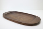DIVERSOS - Bandeja oval em madeira nobre. Med. 47x25 cm. Marcas de uso.