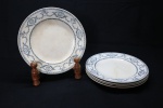 FAIANÇA FRANCESA - Parte de antigo aparelho de jantar de faiança francesa, GRANDE DEPOT - E.BOURGEOIS - France, decorada com faixas e motivos florais em tom de azul. Composta de: 5 pratos de sobremesa. Dia. 22,5 cm. Marcas do tempo e uso.