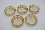 VIDRÃO - Conjunto de 5 petisqueiras redodas em tom fogo. Med. 3x11 cm.