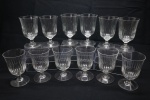 CRISTAL - Lote de 12 taças para vinho tinto em cristal lapidado. Alt. 12,5 cm