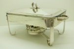 METAL - Rechaud em metal espessurado a prata, completo. Med. 21x34x21 cm.