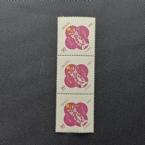 Selo 576Y - Marmorizado - Tira 3 selos vertical - catálago marca R$900,00