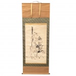 Kakejiku. Pintura representando ancião com cabras. Assinado, acompanha caixa. 203 x 77,5 cm. (9).