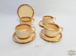 Jogo de 4 Xicaras de Chá em Ceramica Creme . Medida Xicara 8 cm x 6,5 cm altura e Pires 13 cm diametro.