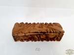 Caixa Porta Joias em Madeira Trabalhada. Medida7,5 cm x 24 cm comprimento