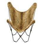 Poltrona/ cadeira modelo butterfly com estofamento em tecido "onça", desmontável. Em bom estado de conservação. Medida: 88cm de altura x 70cm de profundidade x 76cm de largura