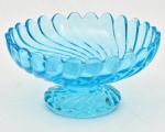 Baccarat - Belíssima Fruteira de cristal deposé, na cor azul, canelada. em prefeito  Medida: 8 cm x 15 cm. França, século XIX. 