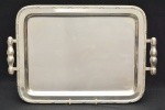 WOLFF - Bandeja em prata 90 com banho em perfeito estado. Decoração de cruzetas. Em ótimo estado de conservação .Medida: 49 cm x 33 cm