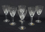 HERING - Conjunto de 6(seis) taças em cristal translúcido feitas à mão, com bordas facetadas e haste lapidada. Medida: 13,5 cm x 6,5 cm