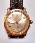 Relógio Ômega automático martelo masculino plaquê de ouro. Ano 1950. Precisa somente de limpeza. 3,4 cm de diâmetro; pulseira total: 23 cm