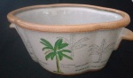 Cachepot / centro de mesa produzido em cerâmica  com estampa de  árvores -Medidas: 26x19x11 cm