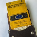 MILITARIA - Raro talonário em couro marrom da polícia rodoviária de São Paulo com manual de instruções datado de 1987.