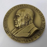 Maravilhosa Medalhão de Bronze da Associação dos fundadores da TFP (Tradição Família e Propriedade). Mede aprox. 09 cm de diâmetro - datada de 1908 / 1995. O