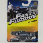 Velozes e Furiosos - Fast & Furious - Linda miniatura na escala 1/64 lacrado do Ice Charger - Snow Dodge Charger - Fabricado pela Mattel
