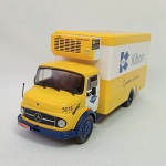 Lindo caminhão Mercades Benz L 1113 fabricado em escala 1/43 pela IXO com tema da antiga empresa de sorvetes Kibon - Mede 17cm de comprimento. As rodas giram livremente e os pneus são em borracha. Caixa original