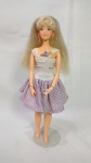Brinquedo antigo estrela - Linda boneca Susi da apresentadora angélica - Fabricada nos anos 80.O suporte é somente para posicionar a boneca e não será vendido como parte do lote