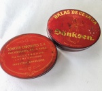 COLECIONISMO - Conjunto com duas latas antigas da  SöNKSEN CHOCOLATES,  em bom estado de conservação