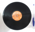 Casa Edison, disco 78 RPM, com as músicas Preta Mina, pela Banda da Casa Edison e Filoca, pela Banda do Primeiro Regimento da Força Policial, 7 polegadas,  produzido no período entre 1904 e 1912.