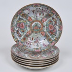 Seis pratos fundos em porcelana japonesa, decoração Mandarim, diâmetro 23 cm.