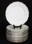 Treze pratos de sobremesa de porcelana alemã, manufatura Rosenthal-Selb.