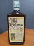 RARO Whisky Pinwinnie Royale engarrafado provavelmente na década de 70, Garrafa de 750 ML, com o vidro marrom ao inves de verde, raro de se encontrar, item Original 100% lacrado em perfeito estado de conservação, item de colecionador.