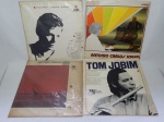Quatro LPs de Tom Jobim, produções diversas. Sem garantia de integridade.
