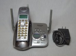 Telefone sem fio Panasonic modelo KX-TG5631s. Não testado e sem garantias.