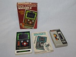 RETRO GAME - Dois antigos mini-games da Mattel Electronics: "Soccer 2" na caixa original e "Auto Race". Funcionando, porém sem garantias. Não acompanha pilhas.