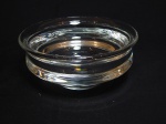 STEUBEN - Centro de mesa em grosso demi-cristal americano moldado no feitio de bowl. Marcado no fundo. 8 x 19cm.