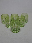 Seis copos para licor em cristal overlay verde água, lapidação dedão. Alt. 5cm.