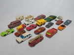 Vinte (20) miniaturas de carrinhos sortidos. Alguns no estado.