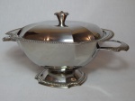 Sopeira em inox, base e borda em gomos. Alt. 17cm.