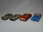 COLECIONISMO - Quatro carrinhos miniatura em metal. Manufaturas diversas: Mercedes-Benz 240D, Gulf-Mirage, Peugeot 604 e VW Golf. Todos no estado. Comps. 13 - 10 - 11 e 9cm.
