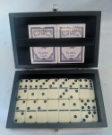 Interessante Caixa dominó com baralho 22x12, veja fotos