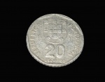 Moeda de 20 escudos de 1987.