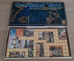 Jogo Scotland Yard completo e em bom estado. Caixa com avarias e vestígios de fitas.