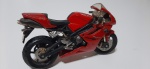 Miniatura colecionável moto esportiva, marca Maisto. Está em bom estado.