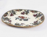 ADANS & SONS  FLORENTINE  LINDA TRAVESSA EM FAIANÇA PADRÃO FLORENTINE. EXUBERANTE DECORAÇÃO FLORAL. ADAMS & SONS FORAM OLEIROS PROLÍFICOS E OPERARAM DE 1800-1864.  INGLATERRA, MEADOS DO SEC. XIX. 44 CM DE COMPRIMENTO. (restauro profissional na borda provavelmente uma antiga esbeiçadela porque a travessa não tem som de louça restaurada)